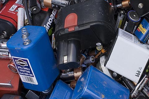 蓄电瓶回收_废旧镉镍电池回收_回收电瓶多少钱